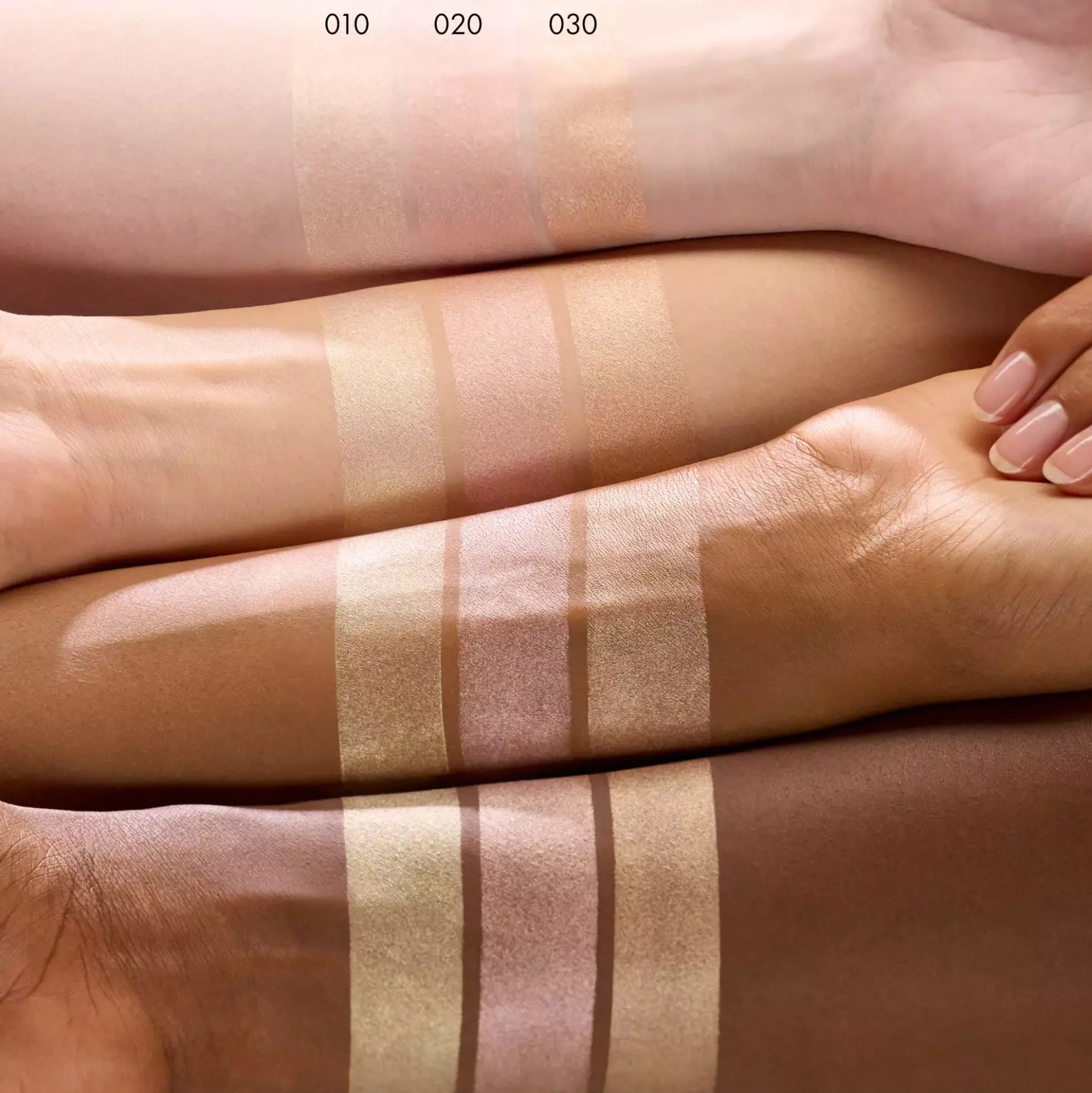 Catrice More Than Glow Liquid Highlighter 030 Golden Silk