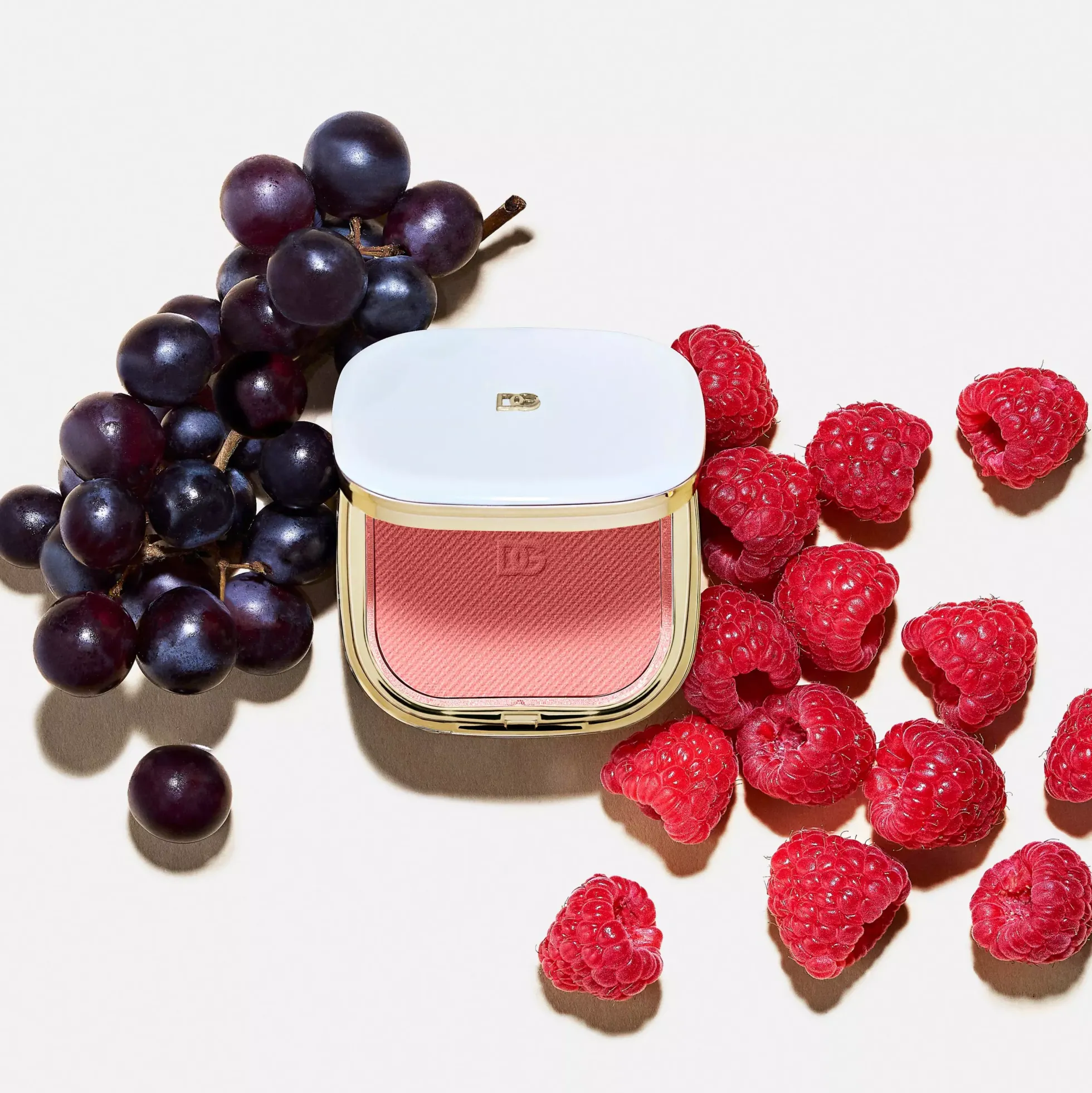 Dolce & GabbanaClassic Cheeks&Eyes Match Lasting Blush & Eyeshadow Powder 01 Blissful Mauve