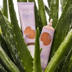 essence Skin Tint SPF30 10