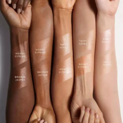 Fenty Beauty Eaze Drop'Lit All-Over Glow Enhancer Taffy Topaz