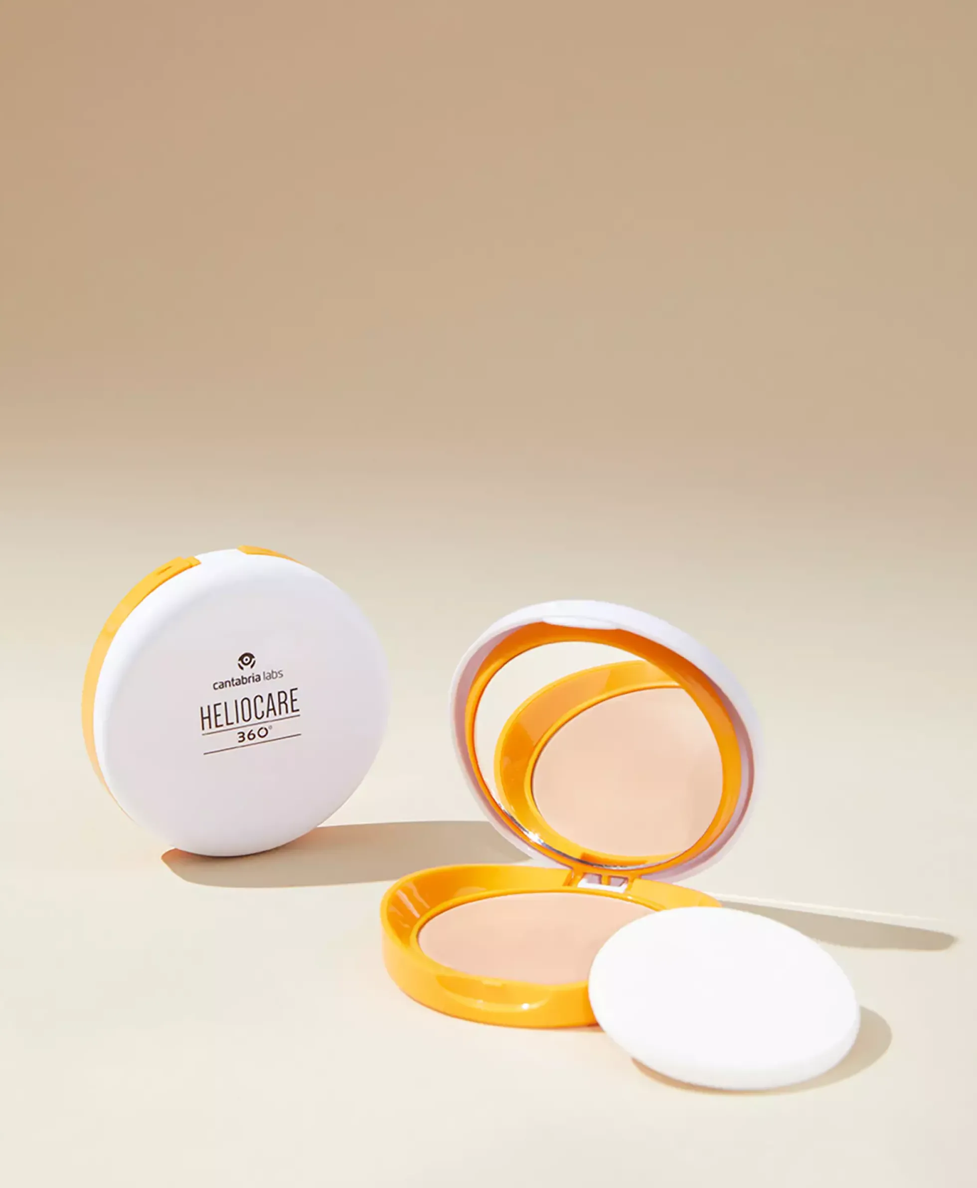 HELIOCARE Oil-Free Compact Pearl SPF 50+