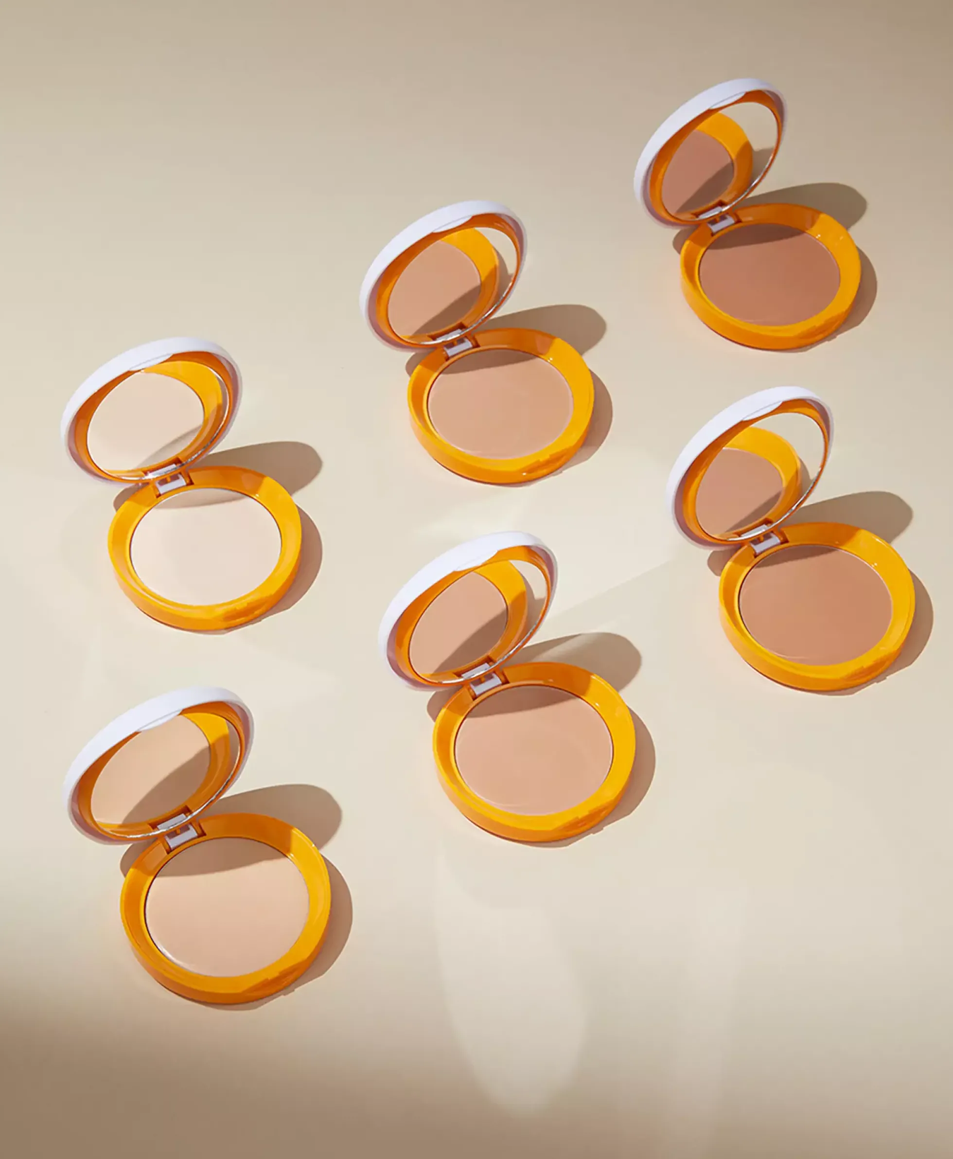 HELIOCARE Oil-Free Compact Pearl SPF 50+