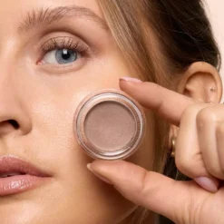 HICKAP Fire Eyes Cream Shadow Andromeda