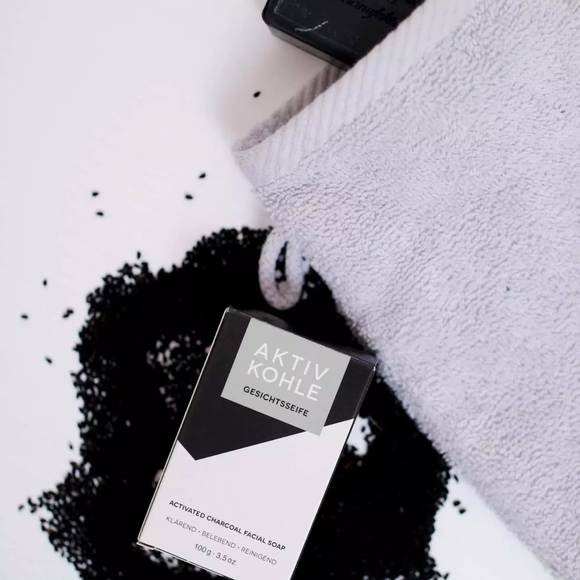 Klar Seifen Activated Charcoal Face Soap 100 g