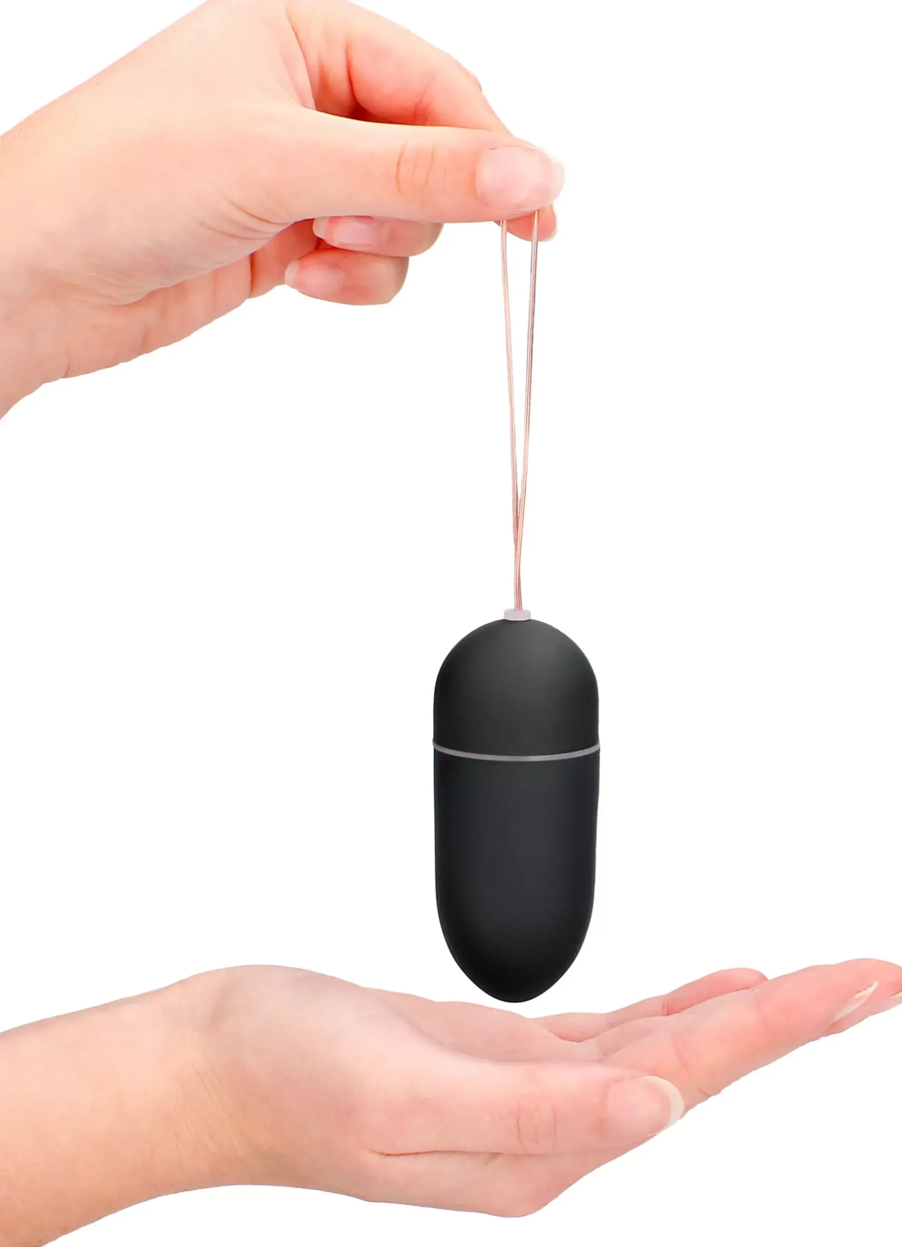 ShotsShots Toys 10 Speed Remote Vibrating Egg Big Black