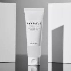 SKIN1004 Madagascar Centella Tone Brightening Cleansing Gel Foam 125 ml