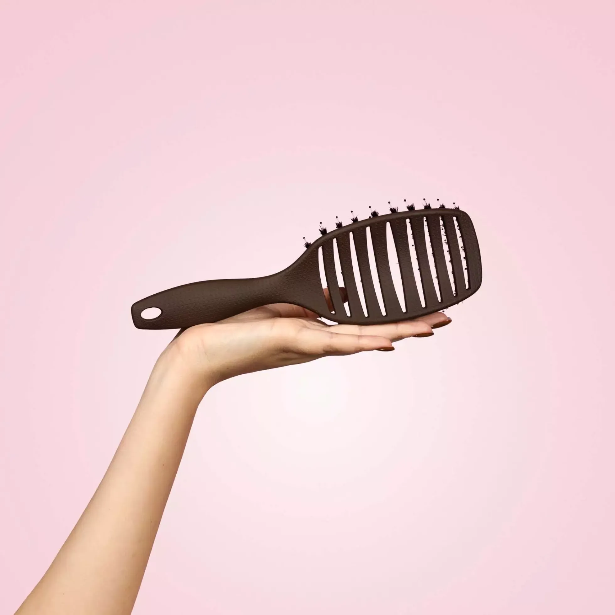 Yuaia Haircare Curvy Brush Soft Espresso